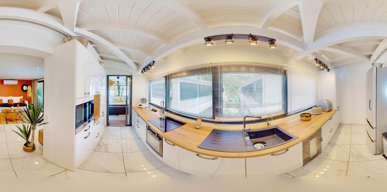 Marina, Spa & Sun - 2 Bedrooms - Luxury Apartment Anse Marcel 외부 사진